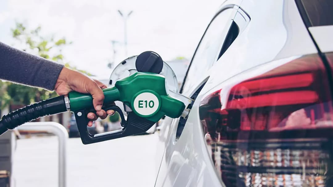 Jakie auta mogą używać benzyny 95 E10? Sprawdź kompatybilność.