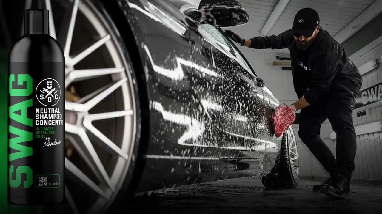 Jak dobrze umyć auto na myjni, aby uniknąć zarysowań i smug