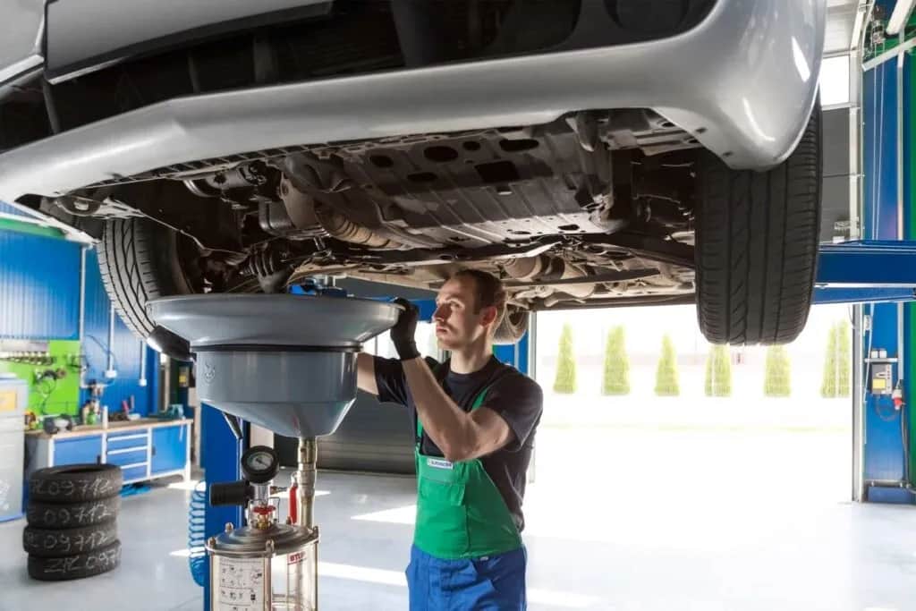 Co daje wymiana oleju w skrzyni biegów? Uniknij kosztownych napraw