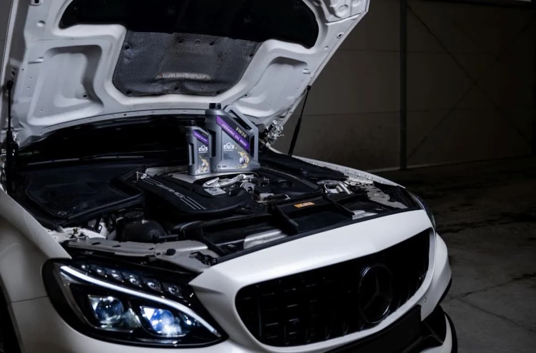 Kiedy wymiana oleju w nowym samochodzie - uniknij kosztownych błędów