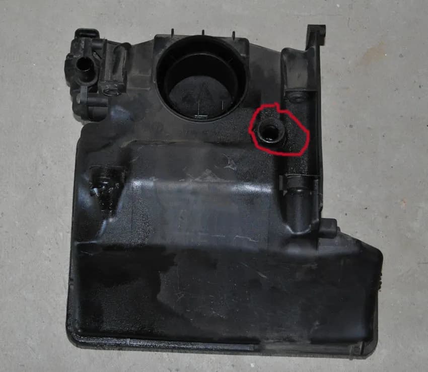 Nieszczelny kolektor ssący objawy diesel – jak rozpoznać problemy?